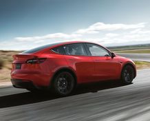 Фото Tesla  Model Y